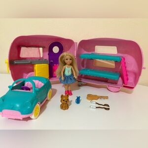 Barbie - Club Chelsea Camper Playset - Pink